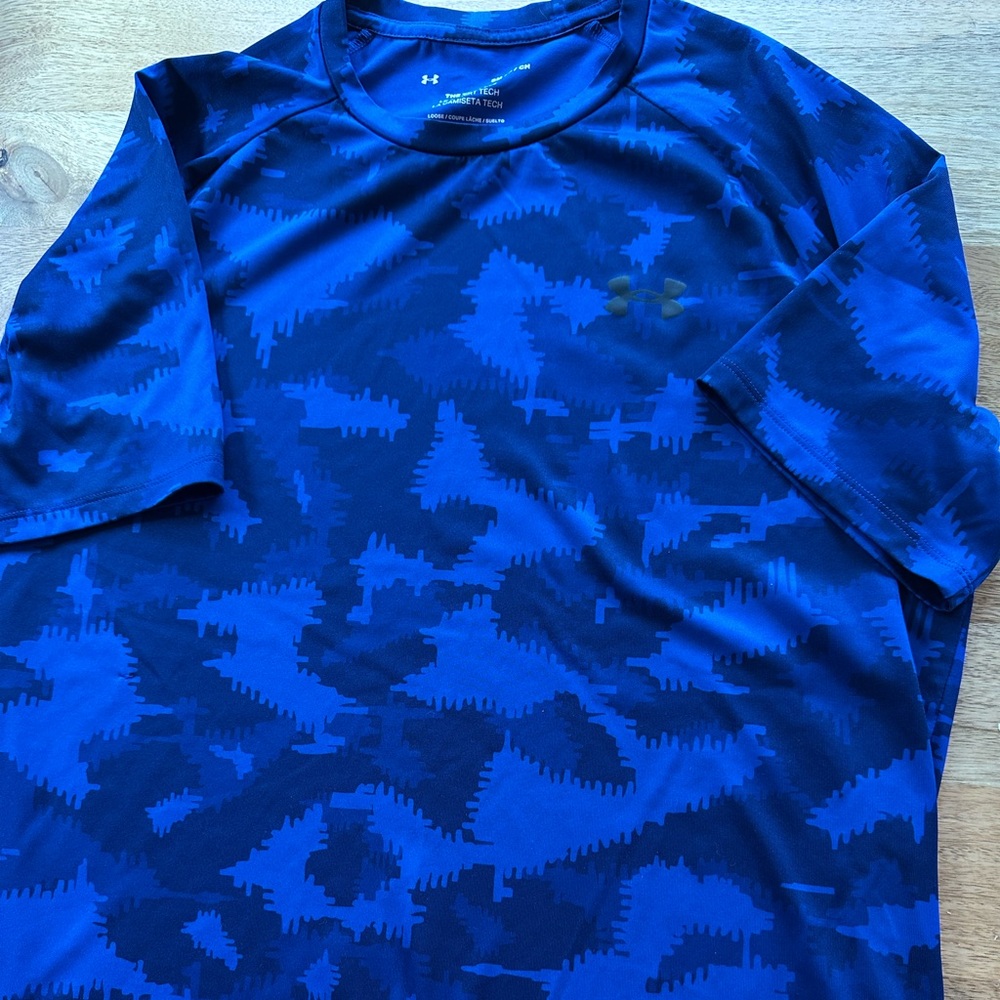 Under Armour Tech tee, men’s small.